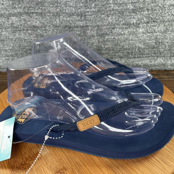 WOMEN'S REEF NAVY/NAVY BLUE GINGER BEACH/POOL FLIP FLOP SANDALS SIZE 9 NWT - Picture 4 of 9